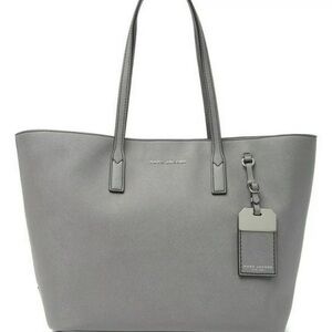 AUTH NWT Marc Jacobs Tote, Light Gray
